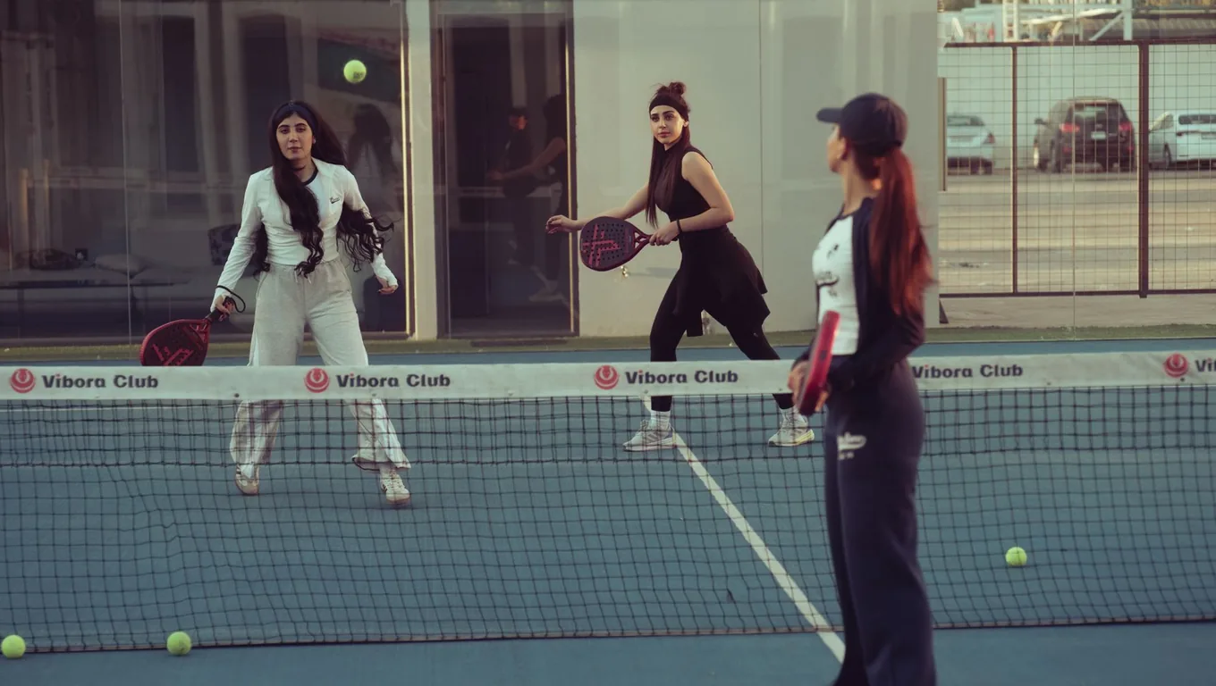 How to Choose a Padel Racket: Round, Teardrop or Diamond
