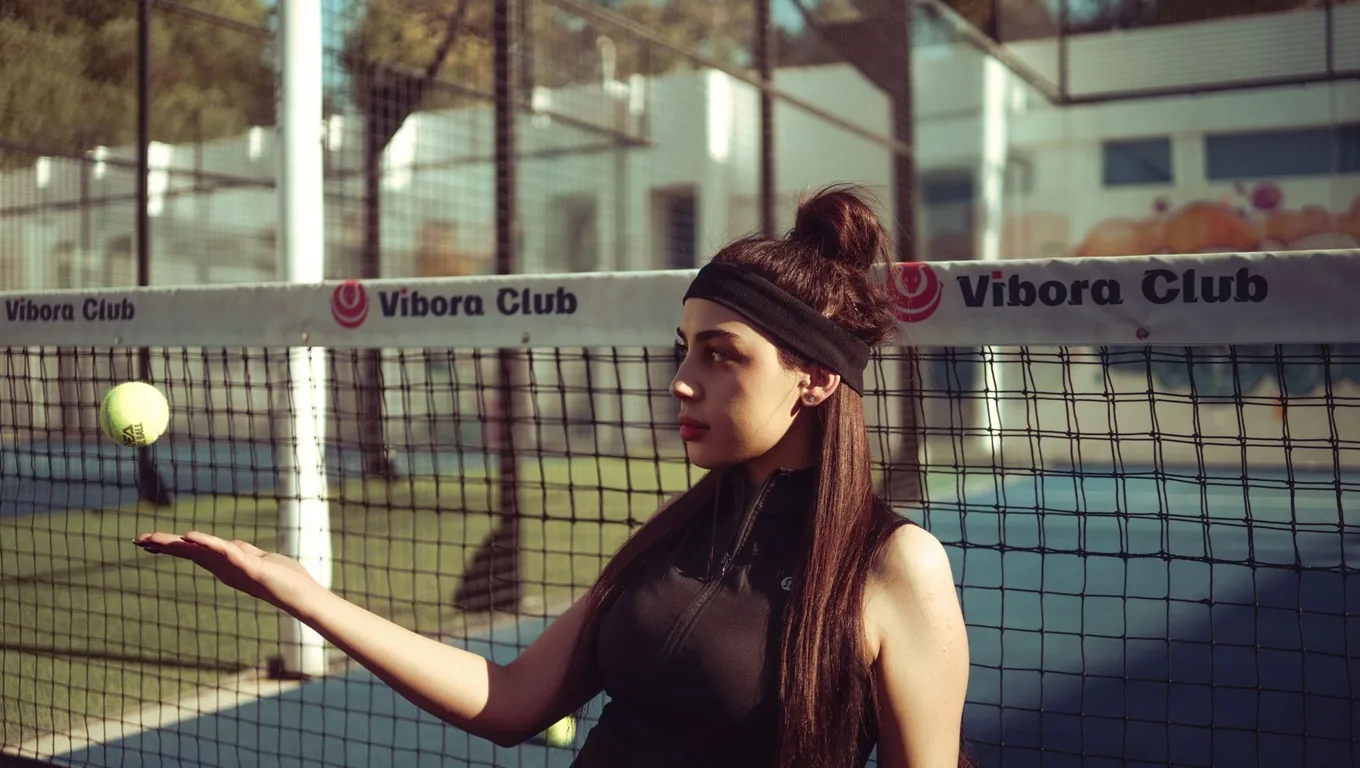 Can You Play the Ball Off Your Own Glass? The Padel Wall Rules, Settled